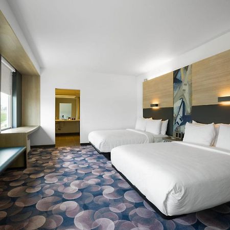 Hotel Aloft Austin Airport Extérieur photo