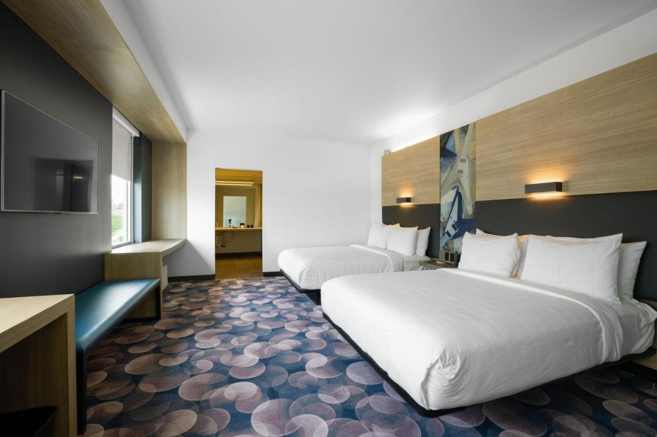 Hotel Aloft Austin Airport Extérieur photo