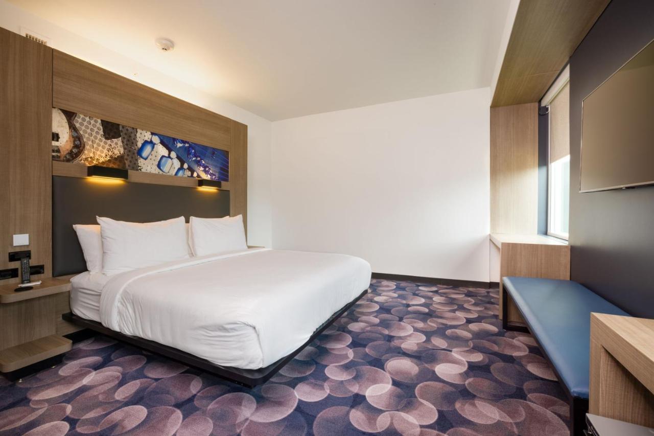 Hotel Aloft Austin Airport Extérieur photo
